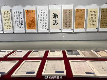 丁颢宸钢琴独奏音乐会在国家大剧院成功举办